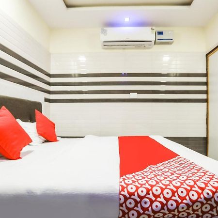 Oyo 71693 Starlight Hotel Ganganagar Exterior photo