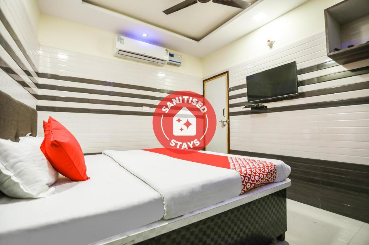 Oyo 71693 Starlight Hotel Ganganagar Exterior photo