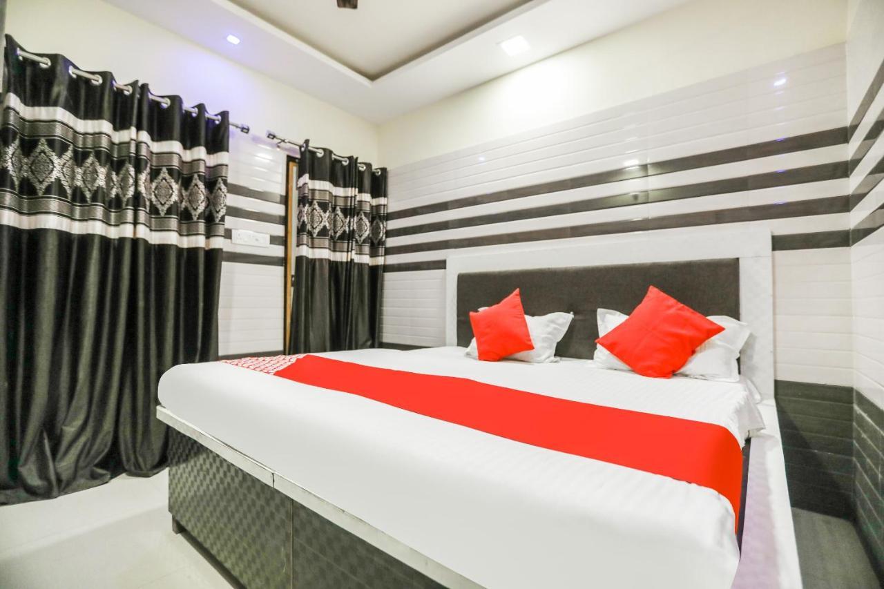 Oyo 71693 Starlight Hotel Ganganagar Exterior photo