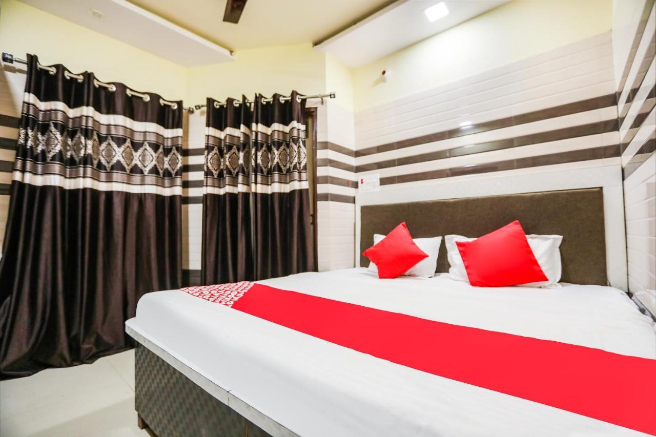 Oyo 71693 Starlight Hotel Ganganagar Exterior photo