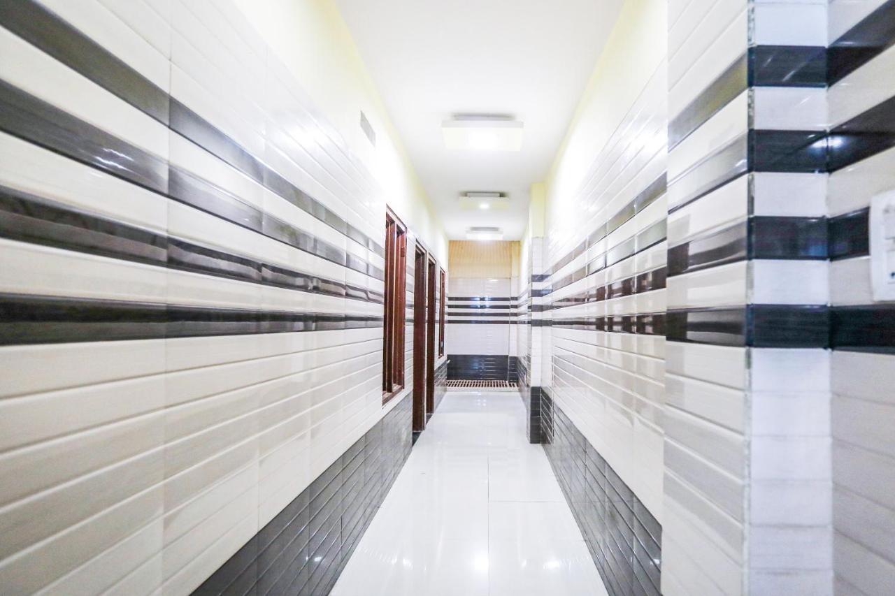 Oyo 71693 Starlight Hotel Ganganagar Exterior photo